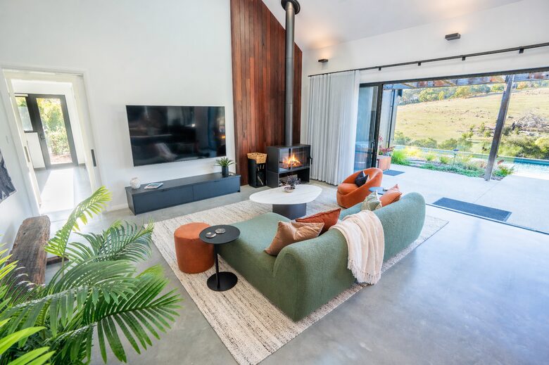 Elegant Margaret River Retreat with Sweeping Countryside Views - Yallingup, Australia