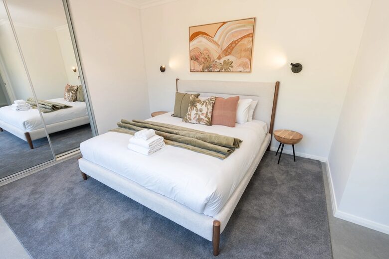 Elegant Margaret River Retreat with Sweeping Countryside Views - Yallingup, Australia