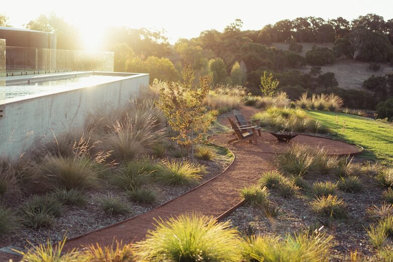 Elegant Margaret River Retreat with Sweeping Countryside Views - Yallingup, Australia