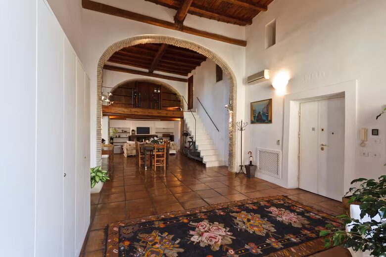 Historic Loft with Roman Terraces - Rome, Italy