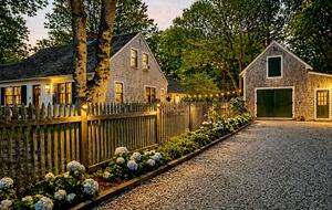 Saltwind Cottage Near Rail Trail and Beaches - Harwich, Massachusetts
