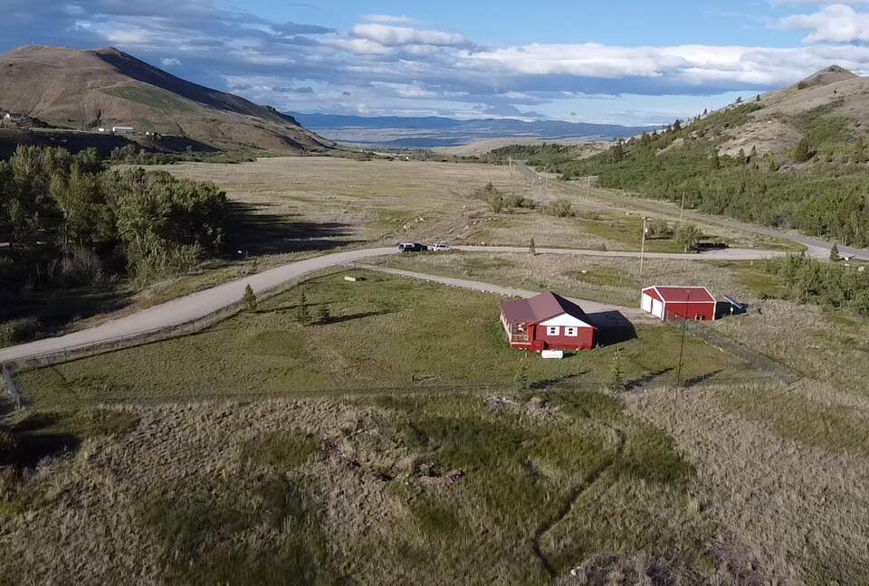Mill Creek Cabin on 80 Private Acres - Anaconda, Montana