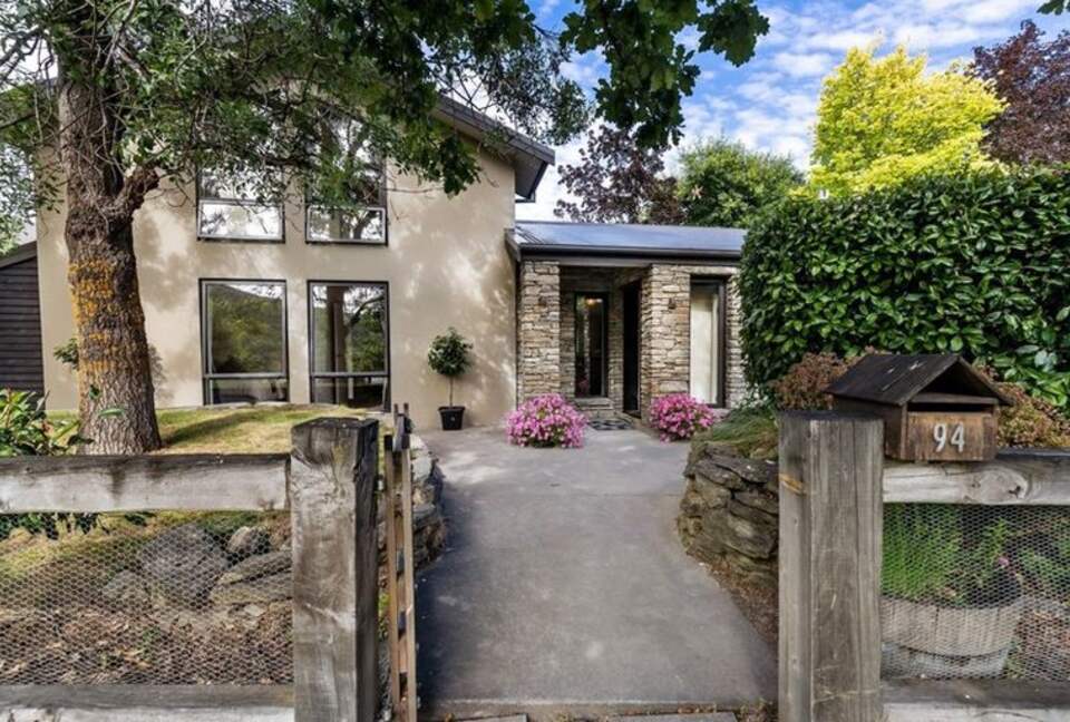 Historic Arrowtown Hideaway - Arrowtown, New Zealand