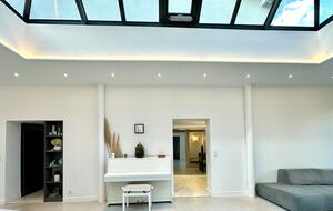 Spacious Five Bedroom Home with Private Garden - Bagneux, Paris, France
