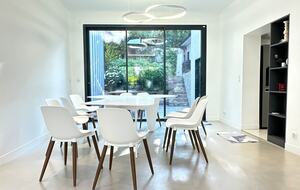 Spacious Five Bedroom Home with Private Garden - Bagneux, Paris, France