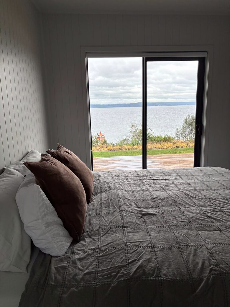 Lake Taupō Retreat with Panoramic Water Views - Taupō, New Zealand
