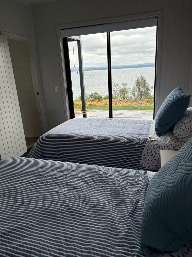 Lake Taupō Retreat with Panoramic Water Views - Taupō, New Zealand