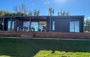 Lake Taupō Retreat with Panoramic Water Views - Taupō, New Zealand