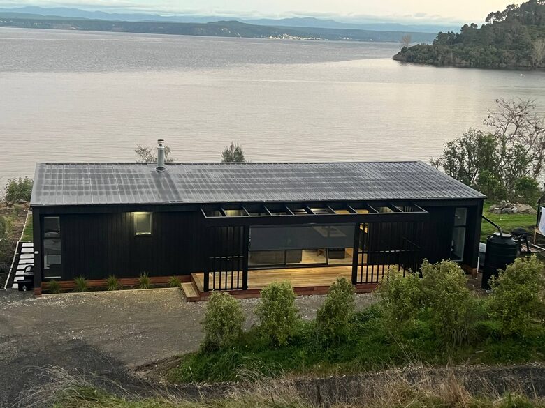 Lake Taupō Retreat with Panoramic Water Views - Taupō, New Zealand