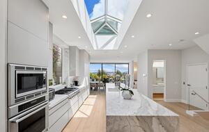 San Francisco Stunner | Panoramic Rooftop Views - San Francisco, California