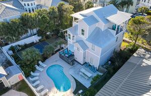 Destin Gulf View Retreat with Private Court - Destin, Florida