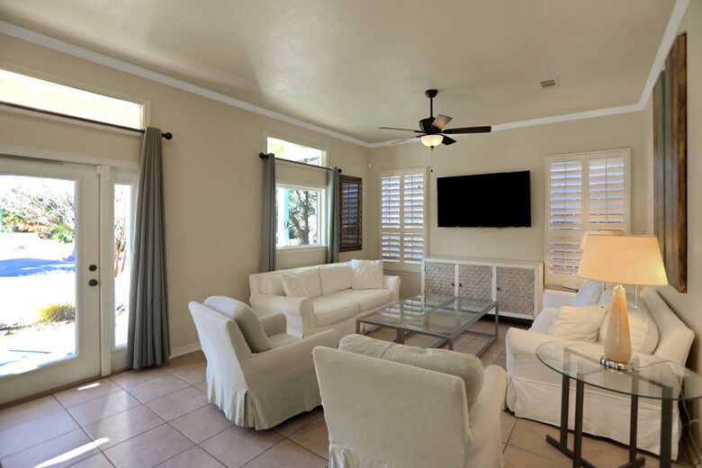 Destin Gulf View Retreat with Private Court - Destin, Florida