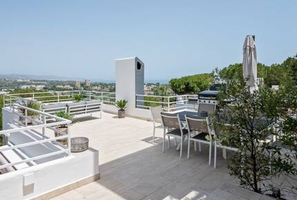 Panoramic Sea View Penthouse in Nueva Andalucía - Marbella, Spain