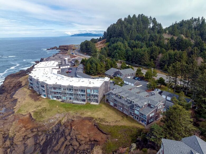 Retiro de avistamiento de ballenas en Depoe Bay - Depoe Bay, Oregón