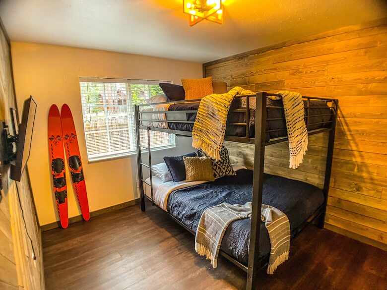 South Lake Tahoe Escape Near Trails, Beaches & Skiing - South Lake Tahoe, California
