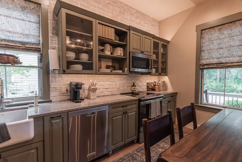 Designer Bluffton Escape Near Hilton Head & Savannah - Bluffton, South Carolina