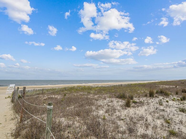 Bethany Beach Retreat with Backyard Oasis - Bethany Beach, Delaware