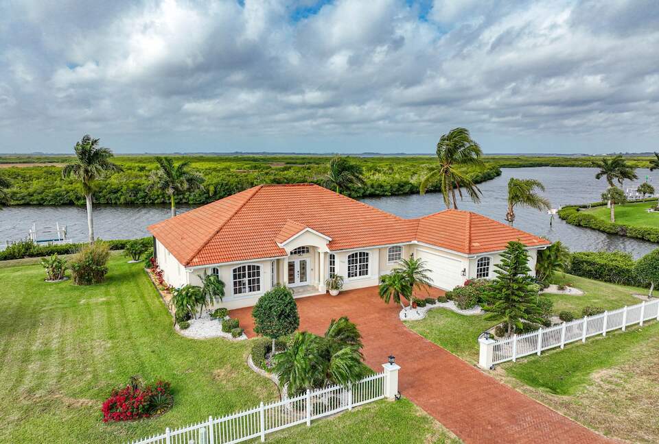 Port Charlotte Waterfront Retreat with Private Dock - Port Charlotte, Florida