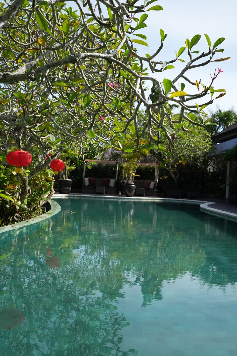 Elegant Jimbaran Retreat with Resort Amenities & Lush Privacy - Jimbaran Bay, Indonesia