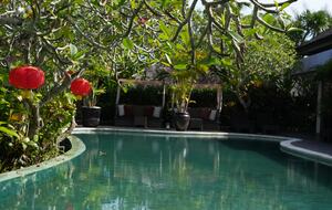 Elegant Jimbaran Retreat with Resort Amenities & Lush Privacy - Jimbaran Bay, Indonesia
