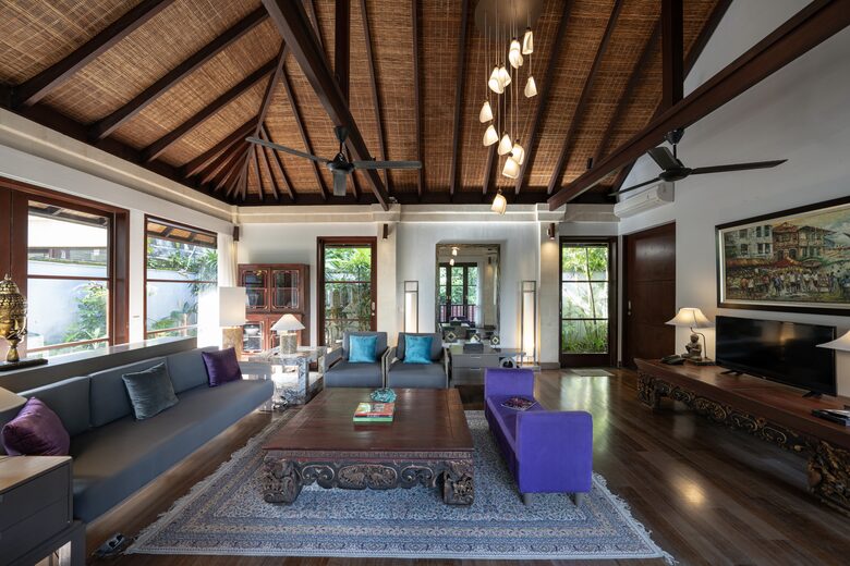 Elegant Jimbaran Retreat with Resort Amenities & Lush Privacy - Jimbaran Bay, Indonesia