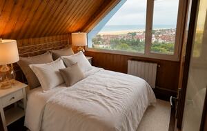 Sea View Residence with Pool and Guest Apartment - Mogro, Spain