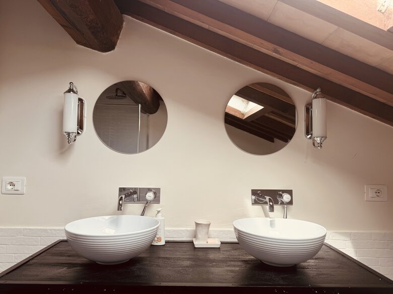 Umbrian Home with Private Woodland - Piegaro, Italy