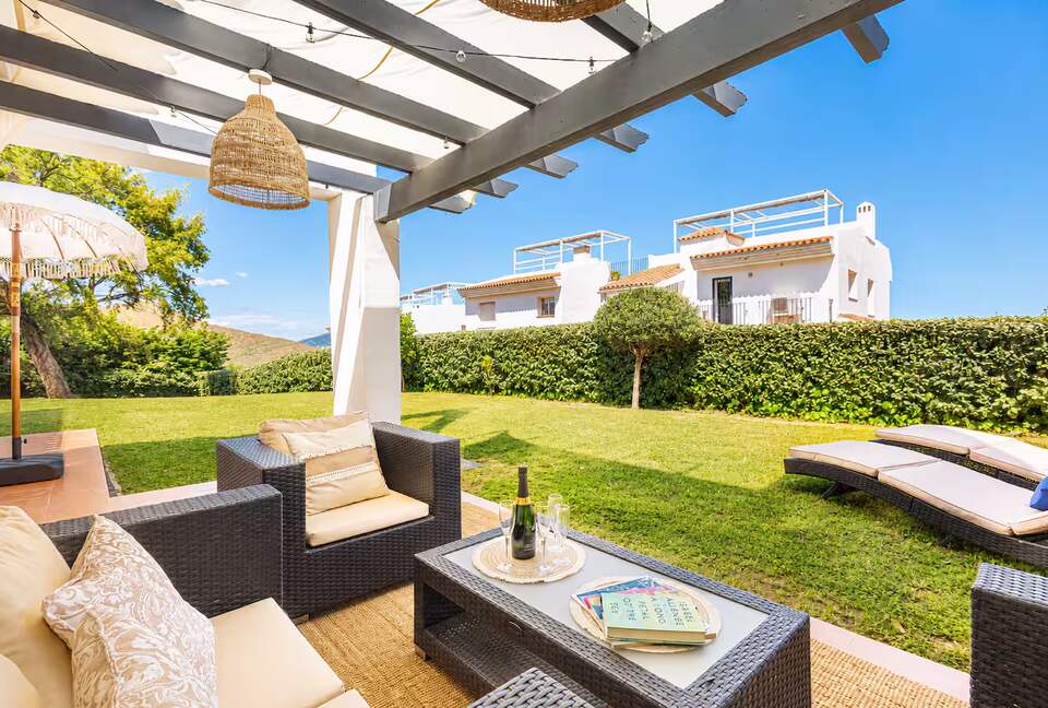 Mairena Residence | Luxury Garden Retreat Marbella - Marbella, Spain