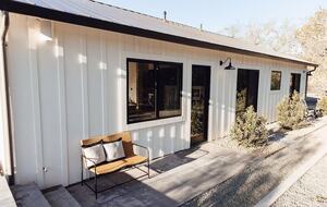 Vineyard Retreat with Mount St. Helena Views - Calistoga, California