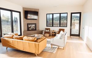 Vineyard Retreat with Mount St. Helena Views - Calistoga, California