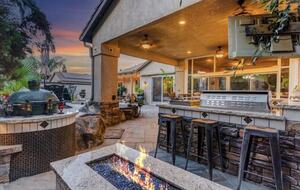 Private Backyard Oasis Near Bakersfield's Best Attractions - Bakersfield, California