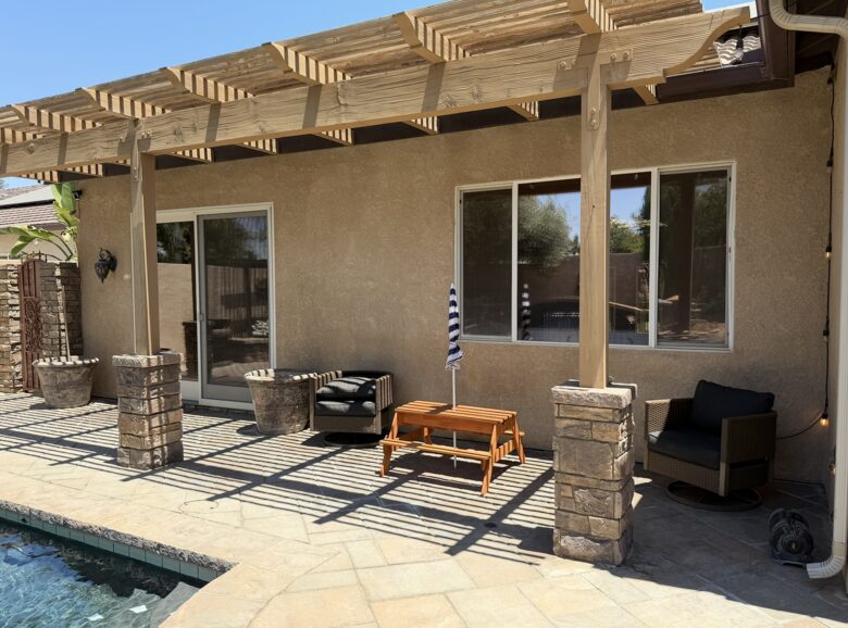 Private Backyard Oasis Near Bakersfield's Best Attractions - Bakersfield, California