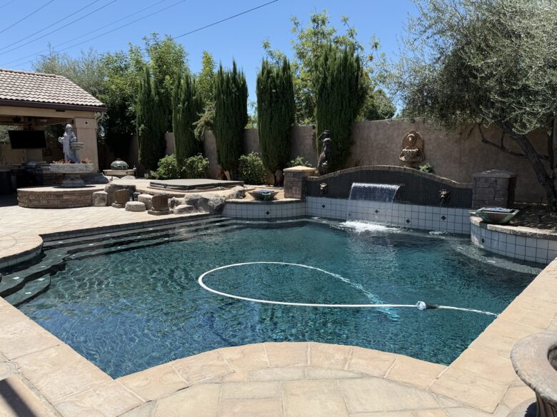 Private Backyard Oasis Near Bakersfield's Best Attractions - Bakersfield, California