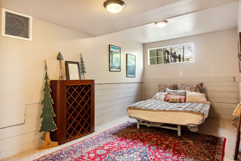 Lake Arrowhead Fireside Gathering Lodge - Lake Arrowhead, California