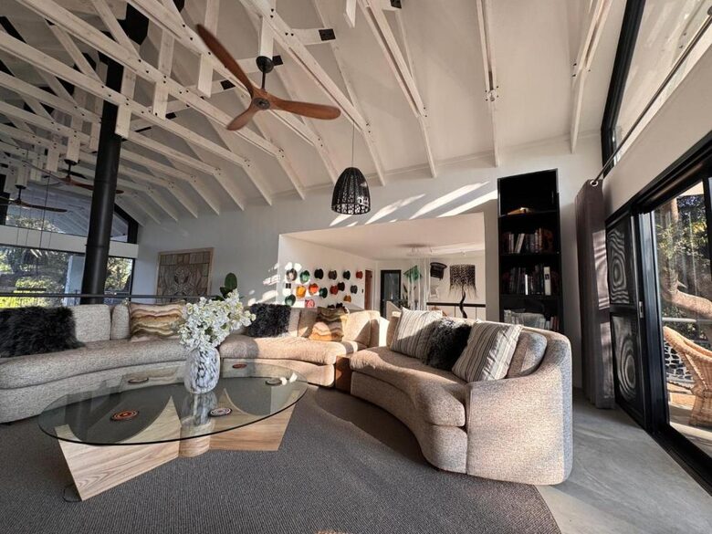 Tapologo River Lodge - Tsetsebjwe, Botswana