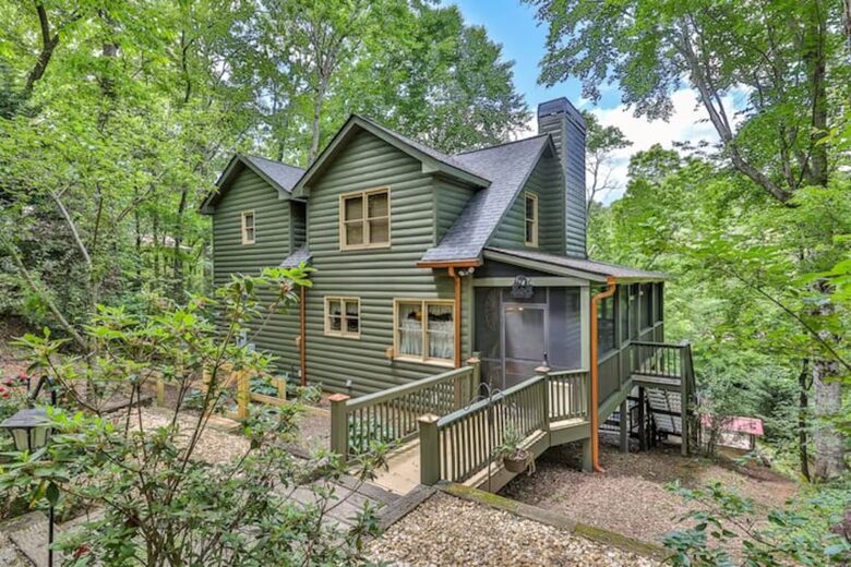 Ellijay Riverfront Cabin - Ellijay, Georgia