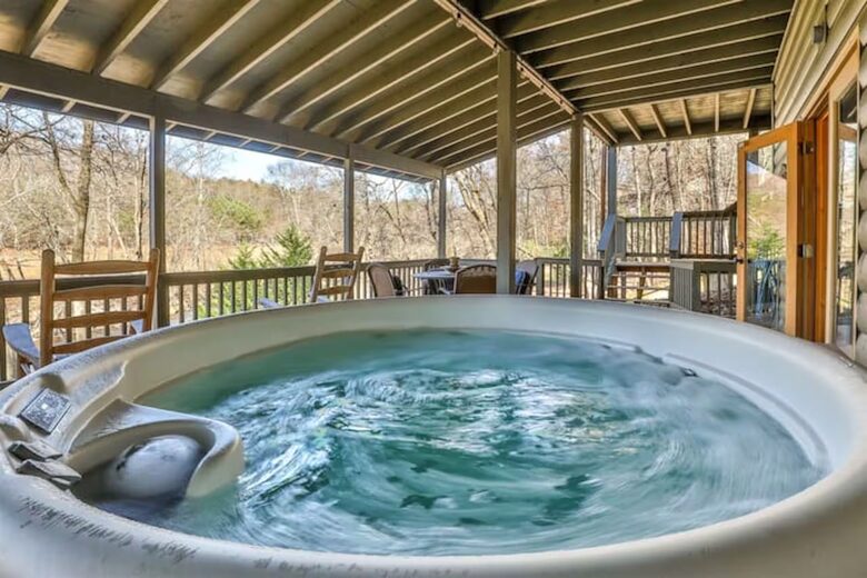 Ellijay Riverfront Cabin - Ellijay, Georgia