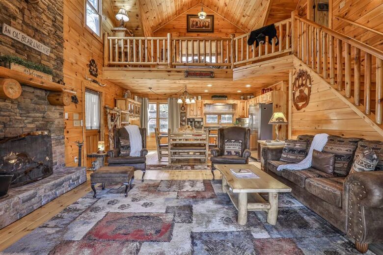 Ellijay Riverfront Cabin - Ellijay, Georgia