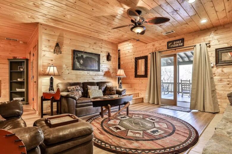 Ellijay Riverfront Cabin - Ellijay, Georgia