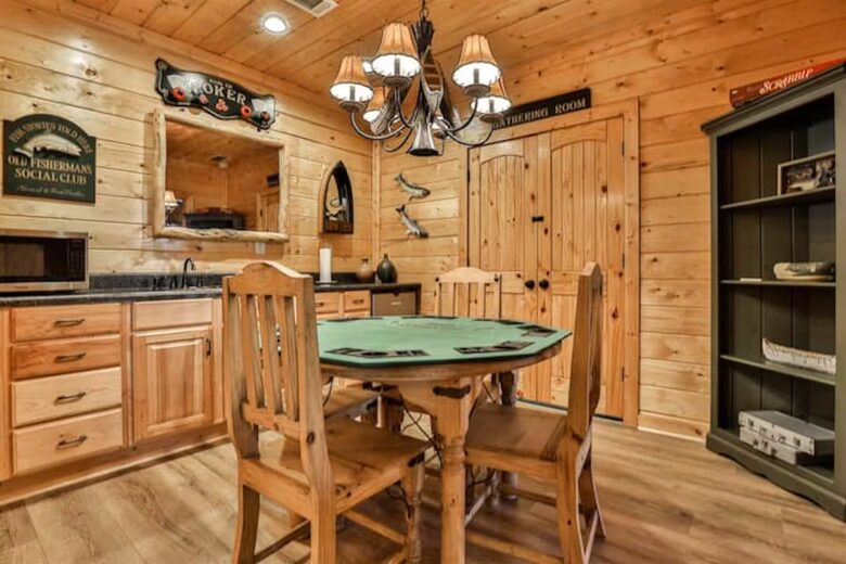 Ellijay Riverfront Cabin - Ellijay, Georgia