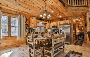 Ellijay Riverfront Cabin - Ellijay, Georgia