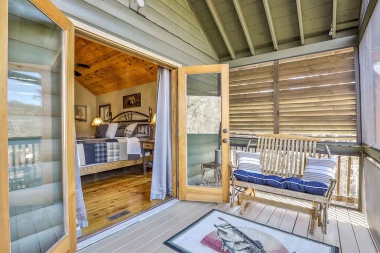 Ellijay Riverfront Cabin - Ellijay, Georgia