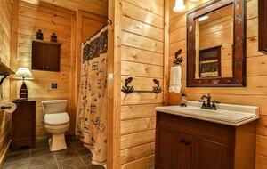 Ellijay Riverfront Cabin - Ellijay, Georgia