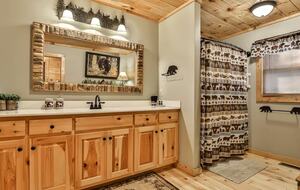 Ellijay Riverfront Cabin - Ellijay, Georgia