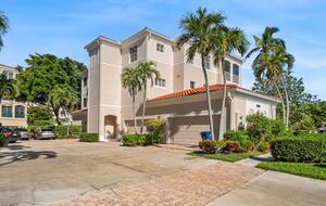 Gulf Harbour Condo with Golf Course Views - Fort Myers, Florida