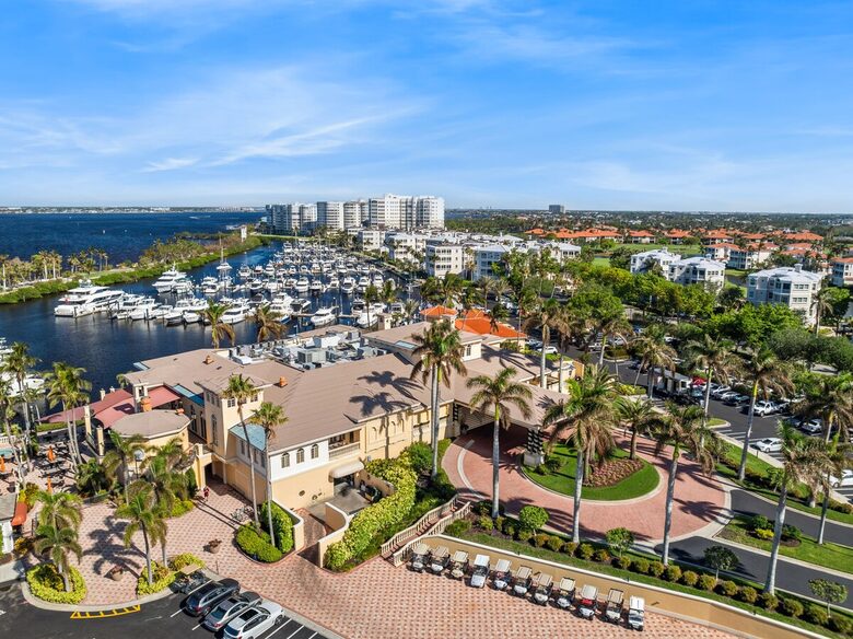 Gulf Harbour Condo with Golf Course Views - Fort Myers, Florida