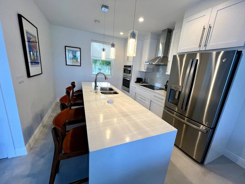 Sleek Grace Bay Retreat - Providenciales, Turks and Caicos Islands