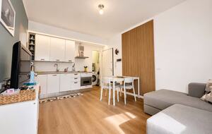 Charming Varazze Coastal Apartment - Varazze, Italy