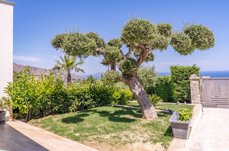 Sicilian Vista | Elegant Villa with Pool & Sea Views - Termini Imerese , Italy