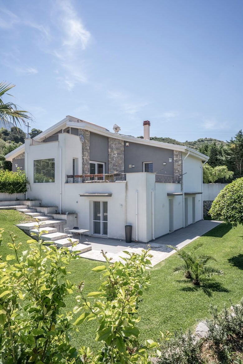 Sicilian Vista | Elegant Villa with Pool & Sea Views - Termini Imerese , Italy